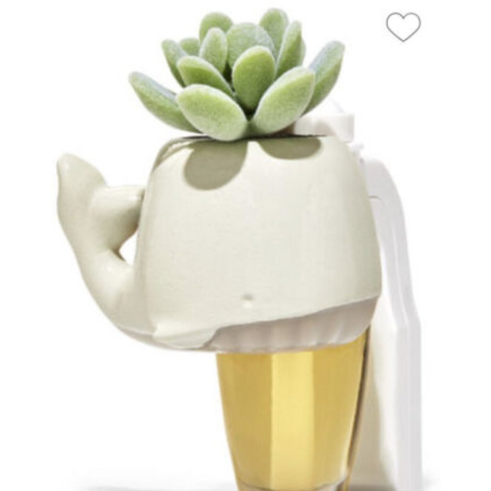 NWT Whale Succulent Wallflower Plug + Wallflower Refill Bath and Body Works